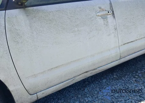 2005 Toyota Prius z USA, uszkodzony, nr VIN JTDKB20U053122087